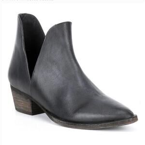Free People Charm Double V Boot 6.5 NWOT Black Leather Ankle Booties Western